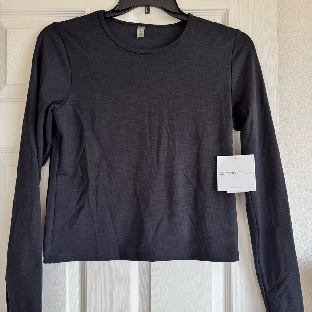 Beyond Yoga Charcoal Long Sleeve Tee
